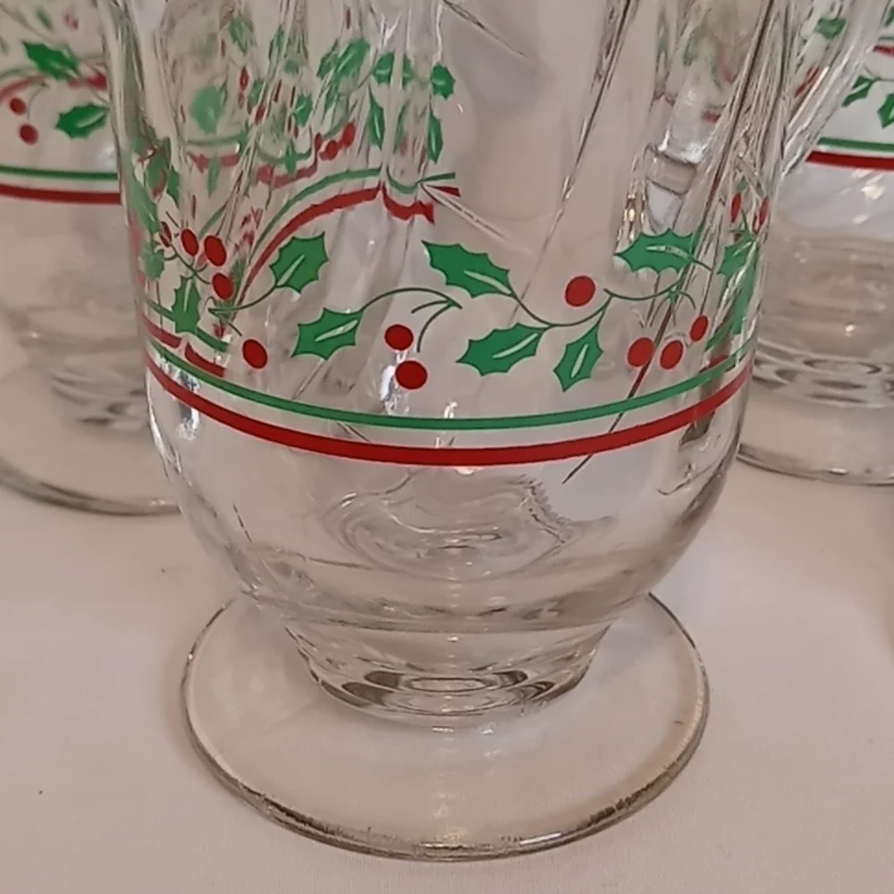 𝅺Vintage Arby's Merch Holly Berry Irish Glass Coffee Mugs Footed & Gold Rimmed